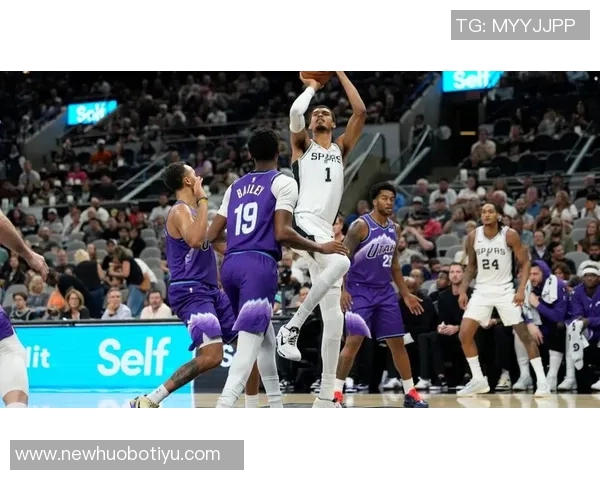 博班自曝身高2米24却仍需仰望文班亚马名记透露其身高接近2米31 博班自曝身高2米24却仍需仰望文班亚马名记透露其身高接近2米31