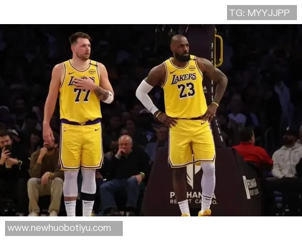 东契奇单场得分超三巨头合计表现引发媒体热议 东契奇单场得分超三巨头合计表现引发媒体热议