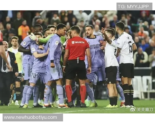 西甲引入VAR后首次开场12分钟内两次更改主裁判罚引发热议