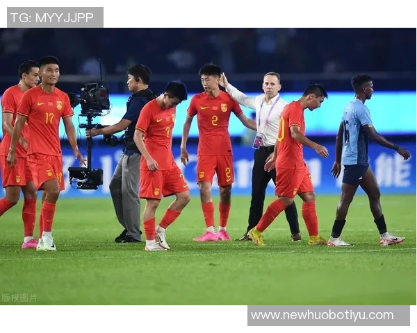 久尔杰维奇团队全运会观战寻宝为U20亚洲杯备战添新动力 久尔杰维奇团队全运会观战寻宝为U20亚洲杯备战添新动力